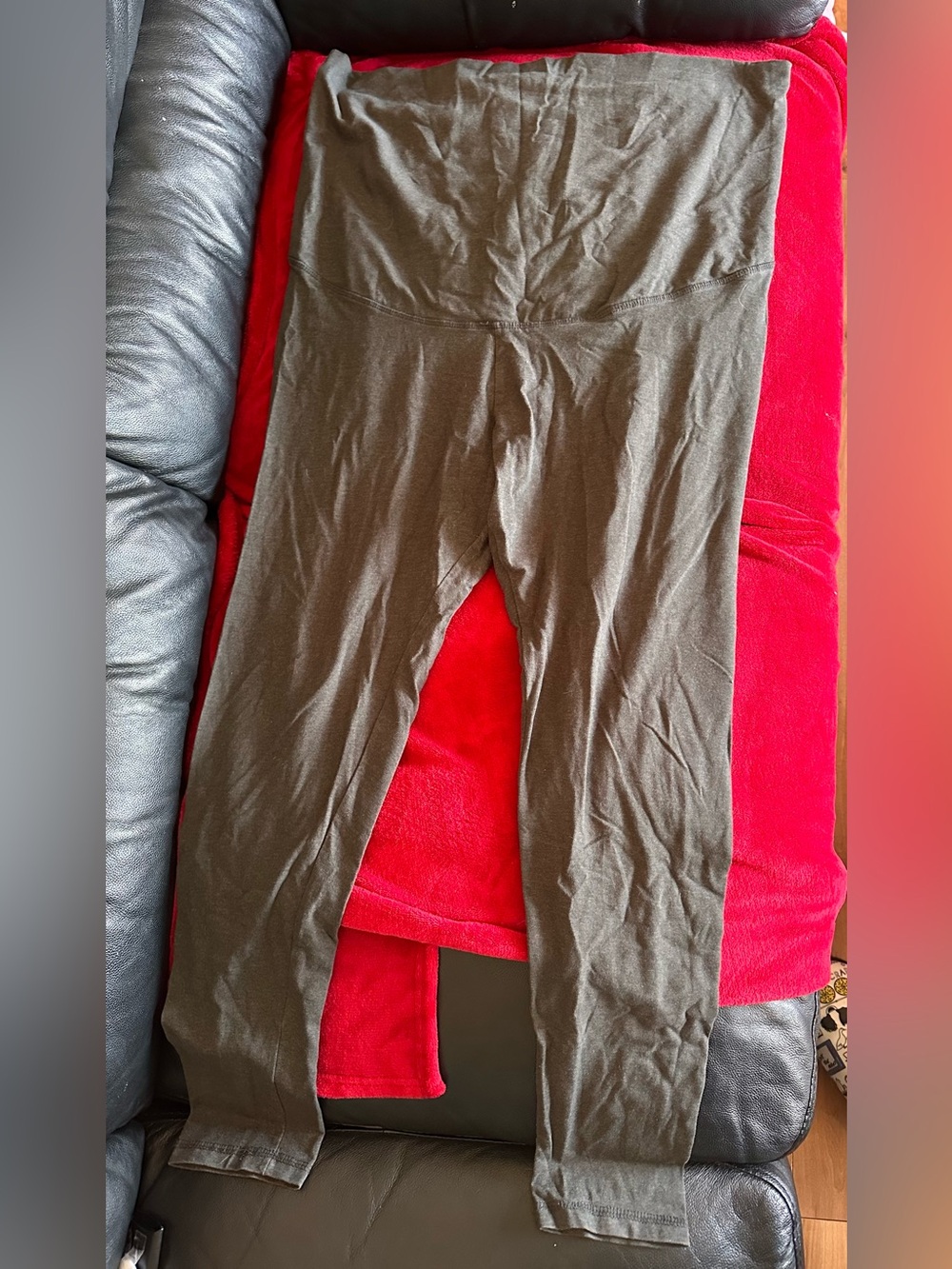 H&M Maternity Charcoal Leggings